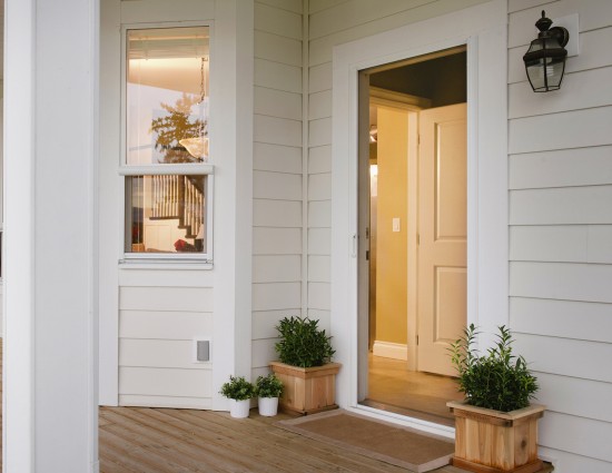 Phantom vs. StowAway: Which Retractable Screen Is Right for Your Home?